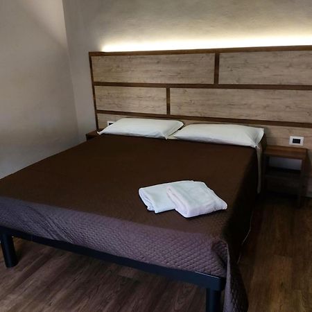 Lo Sciatore Hotel & Restaurant Camigliatello Silano Buitenkant foto