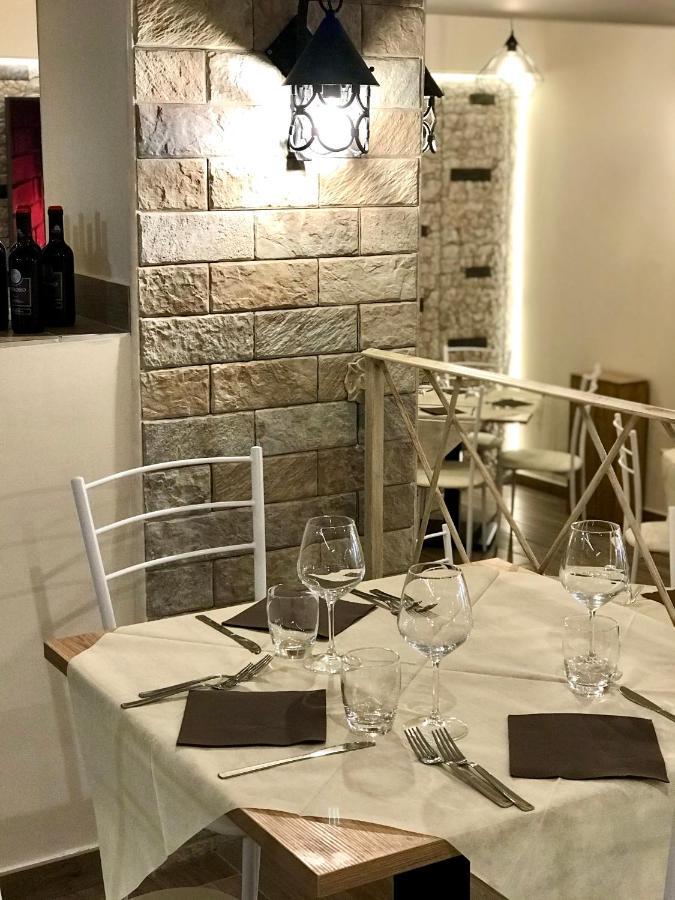 Lo Sciatore Hotel & Restaurant Camigliatello Silano Buitenkant foto
